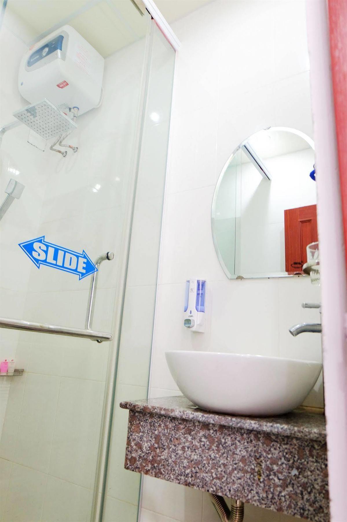Fulmar Hotel Da Nang Buitenkant foto